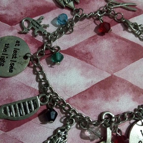 Charm bracelet - Picture 2 of 3